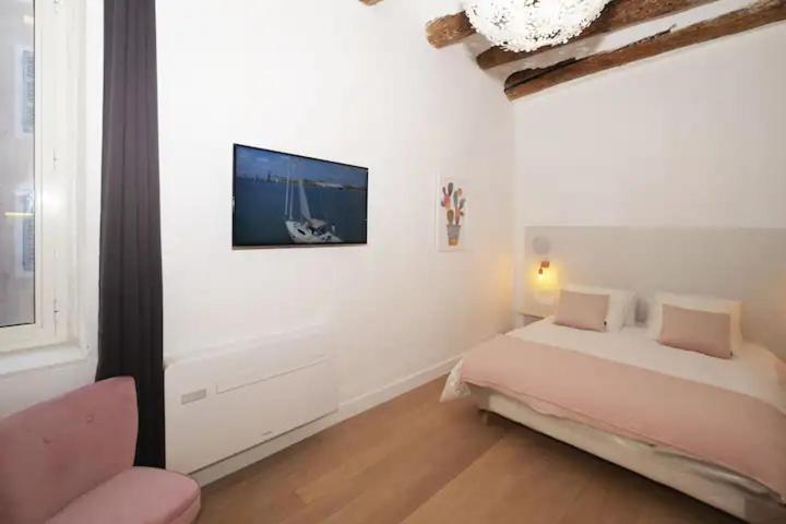 Design Suite Vieux Port Appartement Tout Equipe Climatise Marseille Exteriör bild