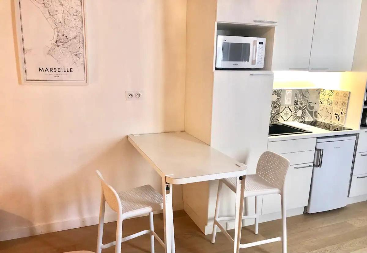 Design Suite Vieux Port Appartement Tout Equipe Climatise Marseille Exteriör bild