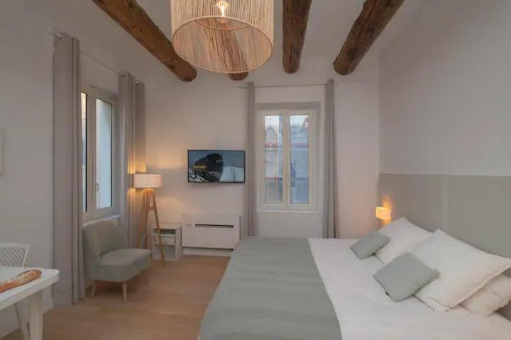 Design Suite Vieux Port Appartement Tout Equipe Climatise Marseille Exteriör bild